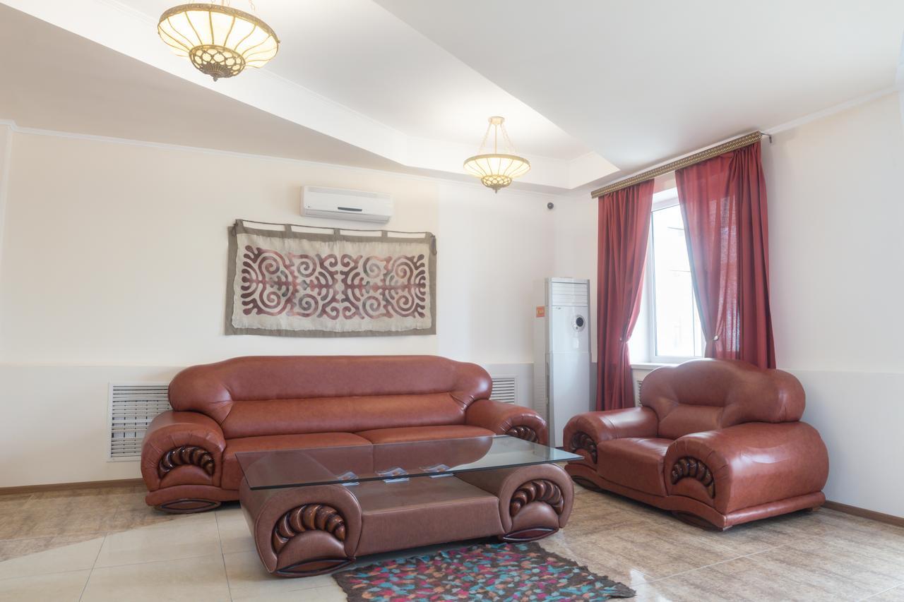 Zhosaly Hotel Alma Ata מראה חיצוני תמונה